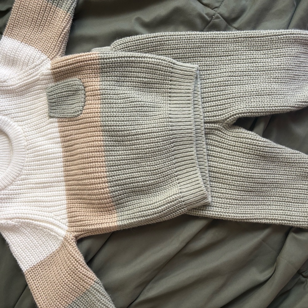 SHEIN Ribbed Colorblock Crewneck Sweater in Cream, Beige & Sage